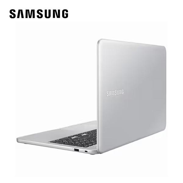 8세대 삼성노트북5 Metal NT551XAA